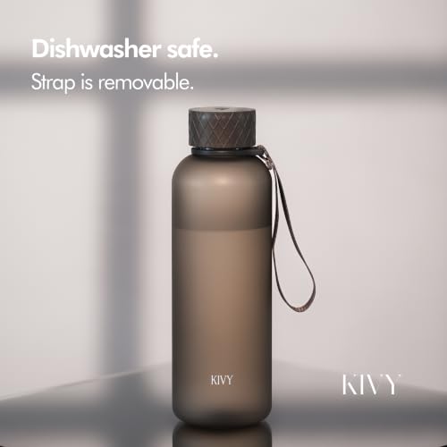 Slim Water Bottle 22oz Tritan