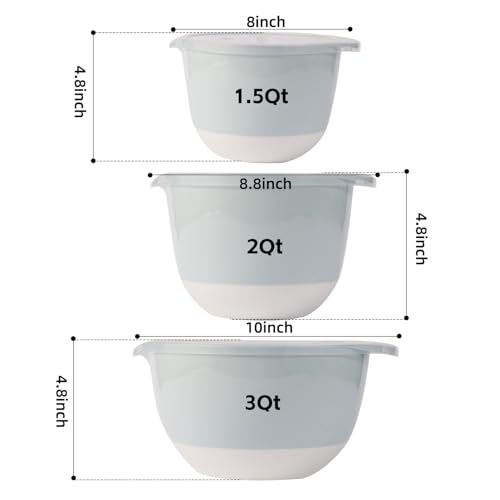 3 Small Plastic Mixing Bowls with Lids