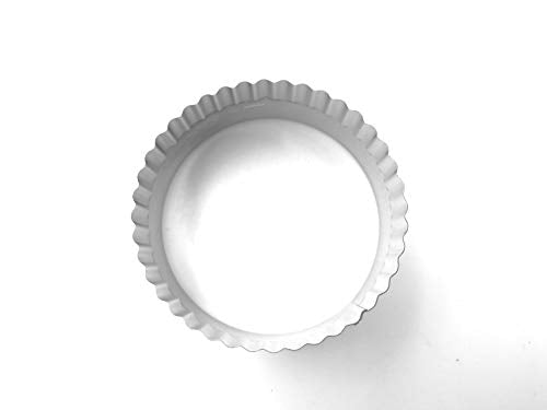 11 Piece Graduated Sizes Fluted Edge Round Pastry