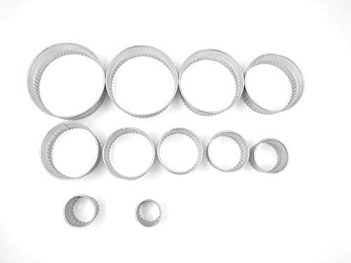 11 Piece Graduated Sizes Fluted Edge Round Pastry