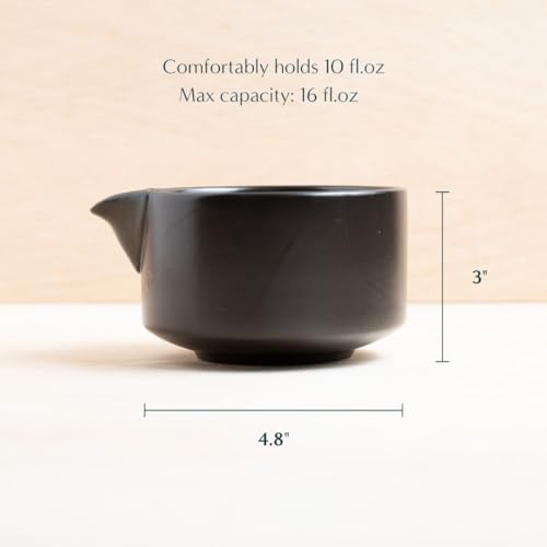 Traditional Ceramic Chawan Matcha Tea Bowl with Pour Spout Set