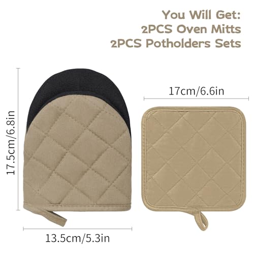 Oven Mitts and Pot Holders Set (4 Count)