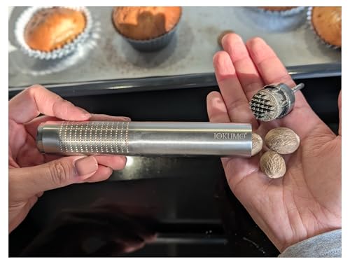 Nutmeg Grater with Silicone Brush & Storage