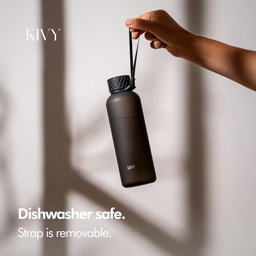 Slim Water Bottle 22oz Tritan