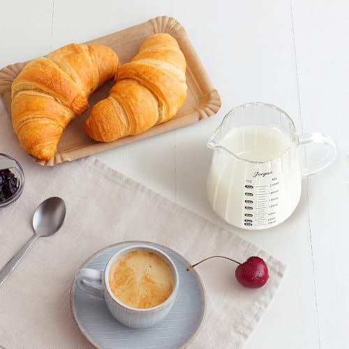 7 oz Glass Measuring Cups with Spout