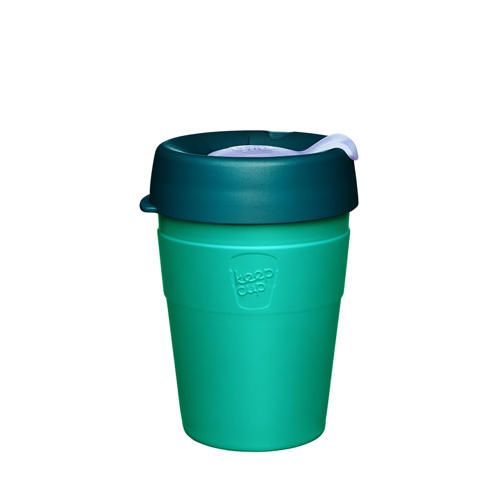Insulated stainless steel reusable coffee cup with sipper lid