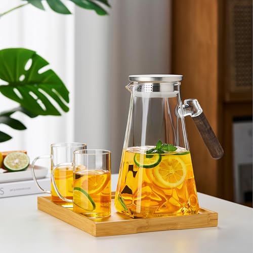 2L Glass Pitcher with Lid and Spout