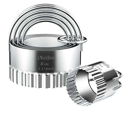 Fluted Edge Biscuit Cutter Set