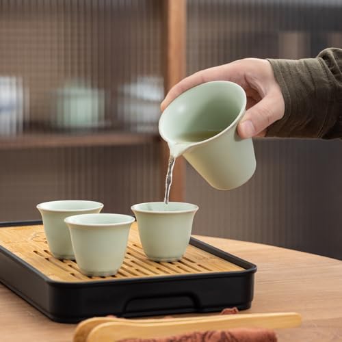 Travel tea set (13 Count)