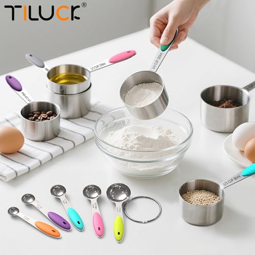 Nesting Measuring Cups and Spoons Set