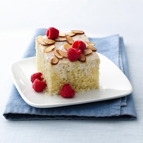 Favorites Super Moist Vanilla Flavored Cake Mix (159 Ounce)