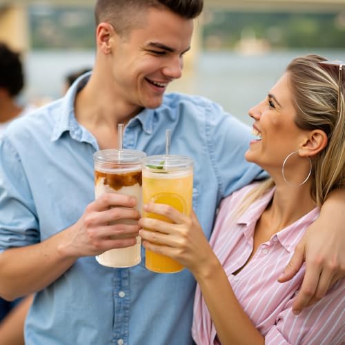 Glass Cups with Lids and Straws (2 Count)