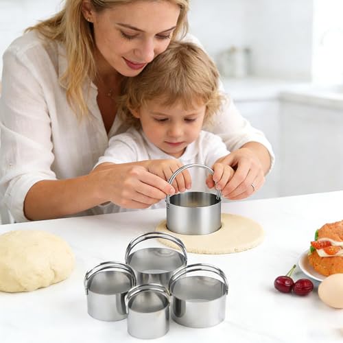 Round Cookie Cutter Set Set of 5 with Handle