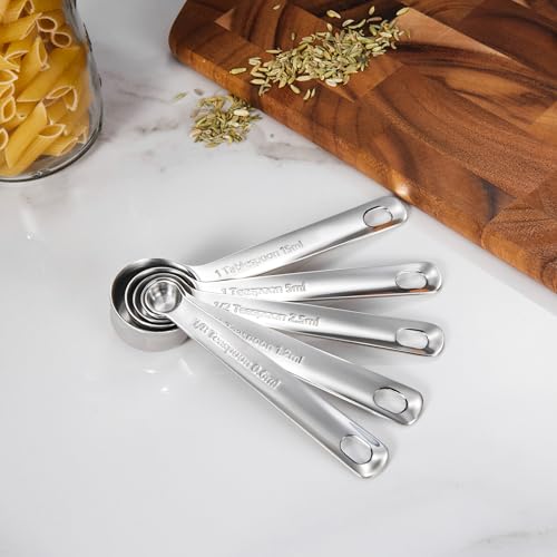 Premium 18 10 Measuring Spoons Set (5 Count)