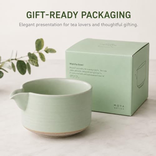 Matcha Traditional Porcelain Tea Bowl with Pour Spout