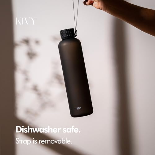 Slim Water Bottle 32oz Tritan