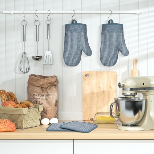 Oven Mitts and Pot Holders (4 Count)