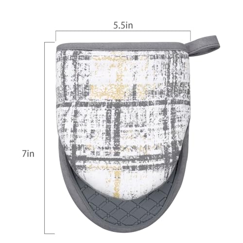 Mini Silicone Oven Mitts 2