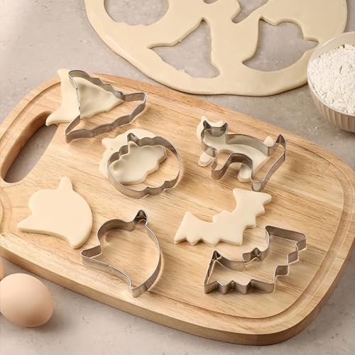 5 PIECE Halloween Cookie Cutters Set Stainless Steel cookie cutter molds Pumpkin (5 Count)