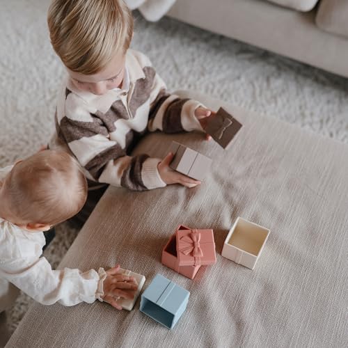 Silicone Mix and Match Present Toy 4 Pack (4 Count)