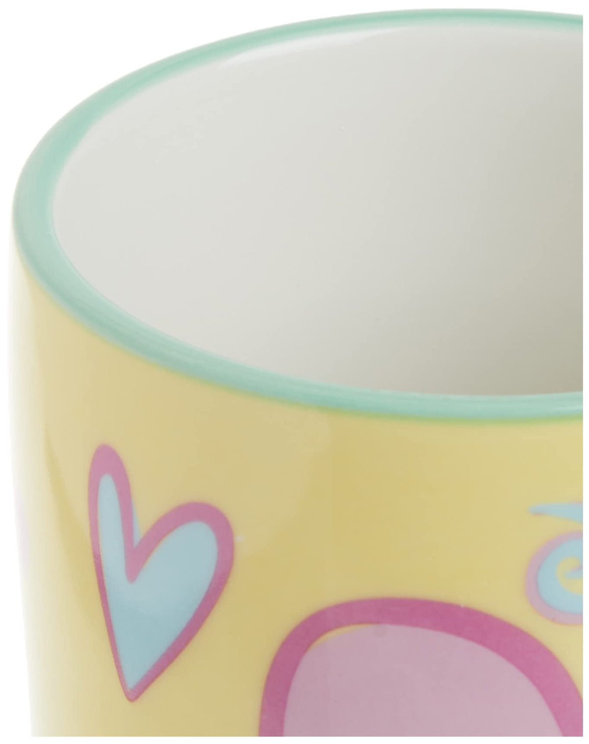 Travel mug with skid-resistant bottom