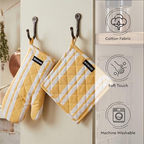 Oven Mitts and Pot Holders Set (2 Count)