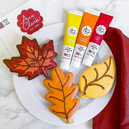 Fall Leaves Cookie Cutters and Food Coloring Gel 6 (2.1 Fl Oz)