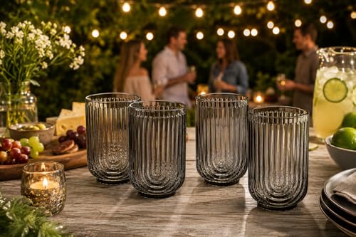 Vintage Glassware (4 Count)
