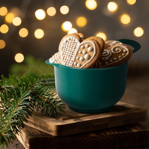4 Pack Nesting Mixing Bowl Christmas Set with Pour Spout and Handle (4 Count)