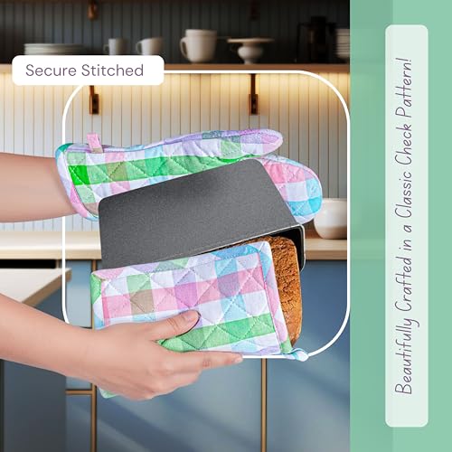 4 Piece Set Gingham Check 2 Oven Mitts & 2 Potholders (4 Count)