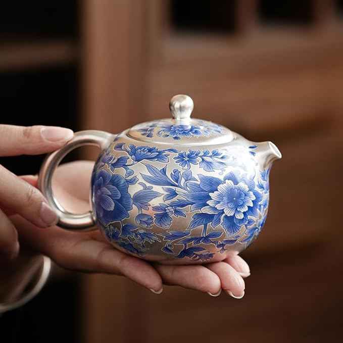 One Silver-Plated Teapot with Two Cups and Four Cups Blue-and-White Peony Xi Shi Teapot Gift Set 鎏银 青花牡丹西施茶壶 (Blue-and-White Peony Xi Shi Teapot with Two Cups Gift Set)