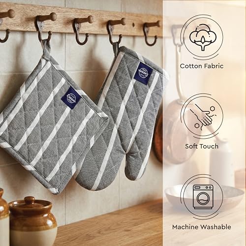 Oven Mitts and Pot Holders Set (2 Count)