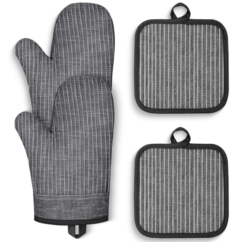 Oven Mitts and Pot Holders (4 Count)