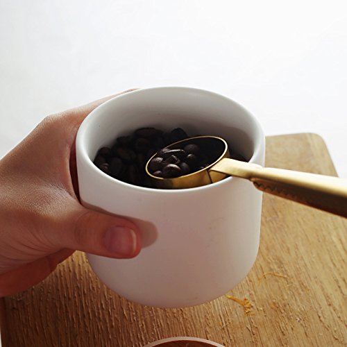 Ceramic Food Storage Jar Canister Modern Design Food Canisters with Airtight Seal Bamboo Lid