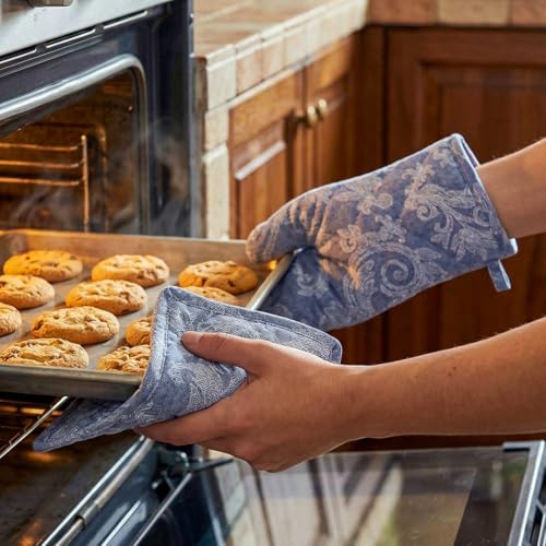 Oven Mitts and Pot Holders Set (2 Count)