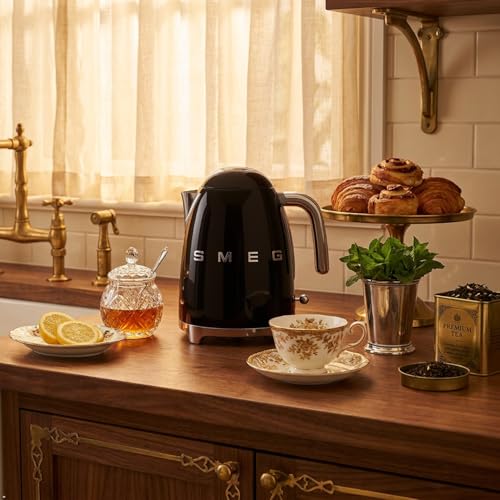 50's Retro Style Electric Water Kettle with Automatic Shutoff