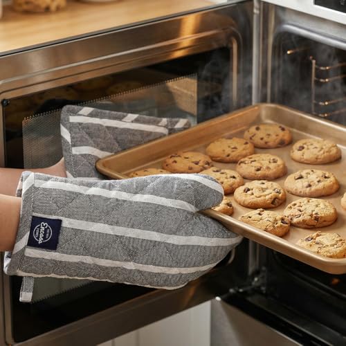 Oven Mitts and Pot Holders Set (2 Count)