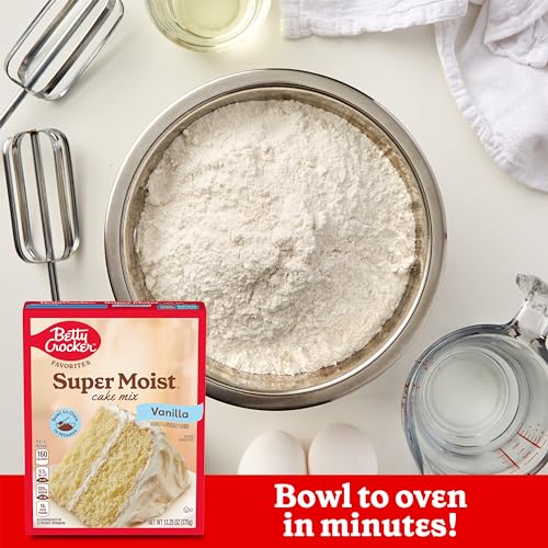 Favorites Super Moist Vanilla Flavored Cake Mix (159 Ounce)