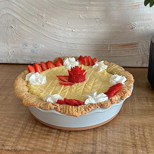 Mora Deep Fluted Ceramic Pie Dish for Apple Pie