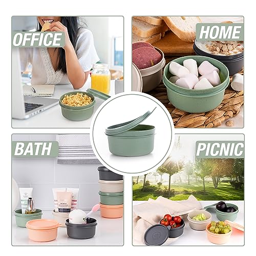 Set of 12 Small Round 9 oz Deli Containers with Lids (12 Count)