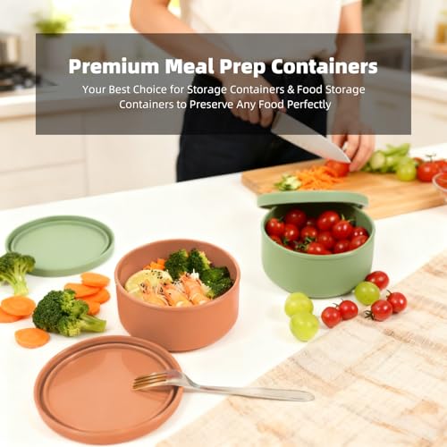 24 fl oz Silicone Food Storage Container with Lid (3 Count)