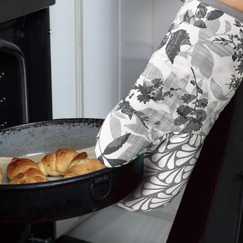 Thumb Oven Mitts