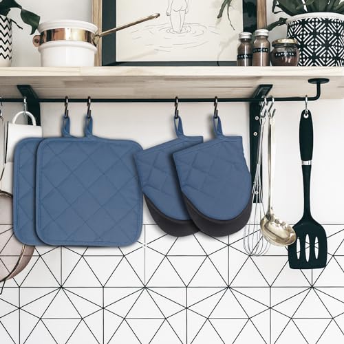 Oven Mitts and Pot Holders Set (4 Count)
