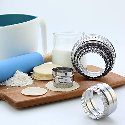 Fluted Cookie Cutters (6 Count)