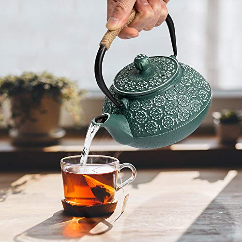 Cast Iron Tea Pot with Infusers for Loose Tea