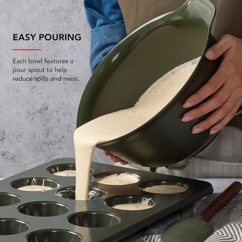 Universal Nesting Plastic Mixing Bowls (3 Count)