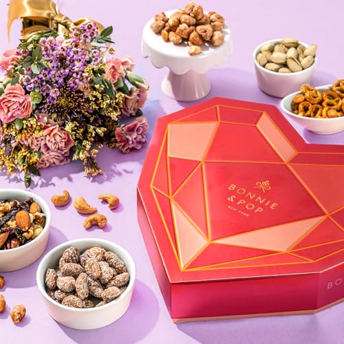 Gift Basket Heart Box with Gourmet Nut Assortment (21 Ounce)