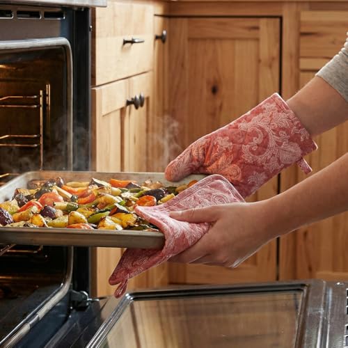 Oven Mitts and Pot Holders Set (2 Count)