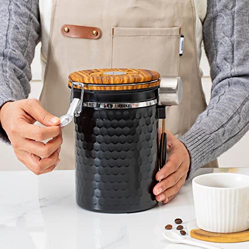 Coffee Canisters Airtight Coffee Bean Storage Container Kitchen Stainless Steel Food Storage Container with Scoop Date Tracker & CO2 Valve 61Fl Oz (60.8652 Fl Oz)
