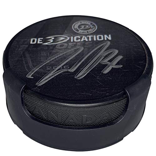 Hockey Puck Display Case Wall Mount